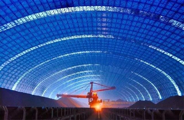 青铜峡亿优钢构工程师为您解析原料场封闭技术的特点和类型